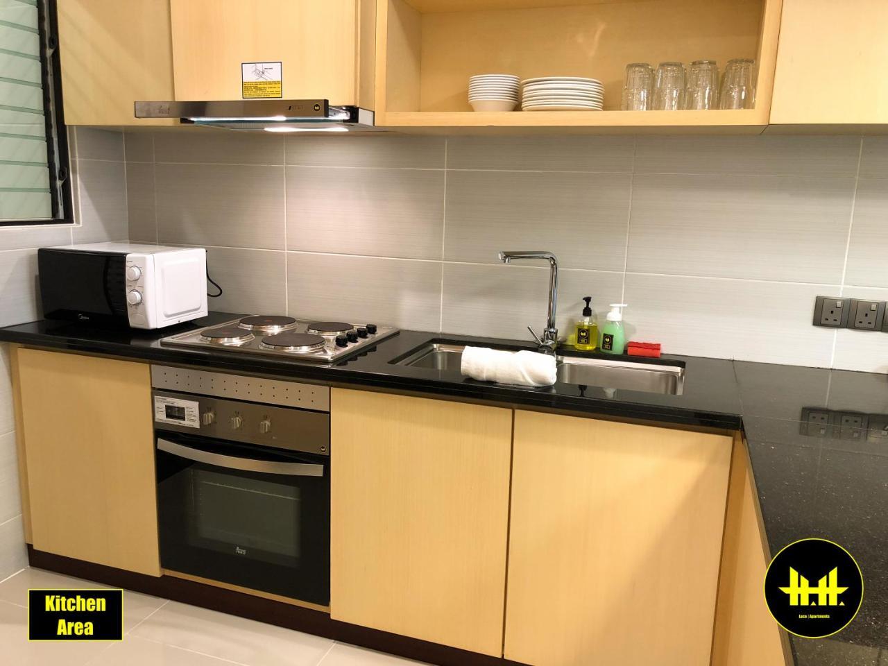 Luco Apartments @ Imperial Suites Kuching Buitenkant foto