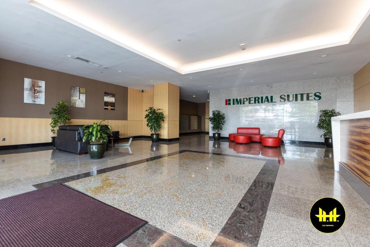 Luco Apartments @ Imperial Suites Kuching Buitenkant foto