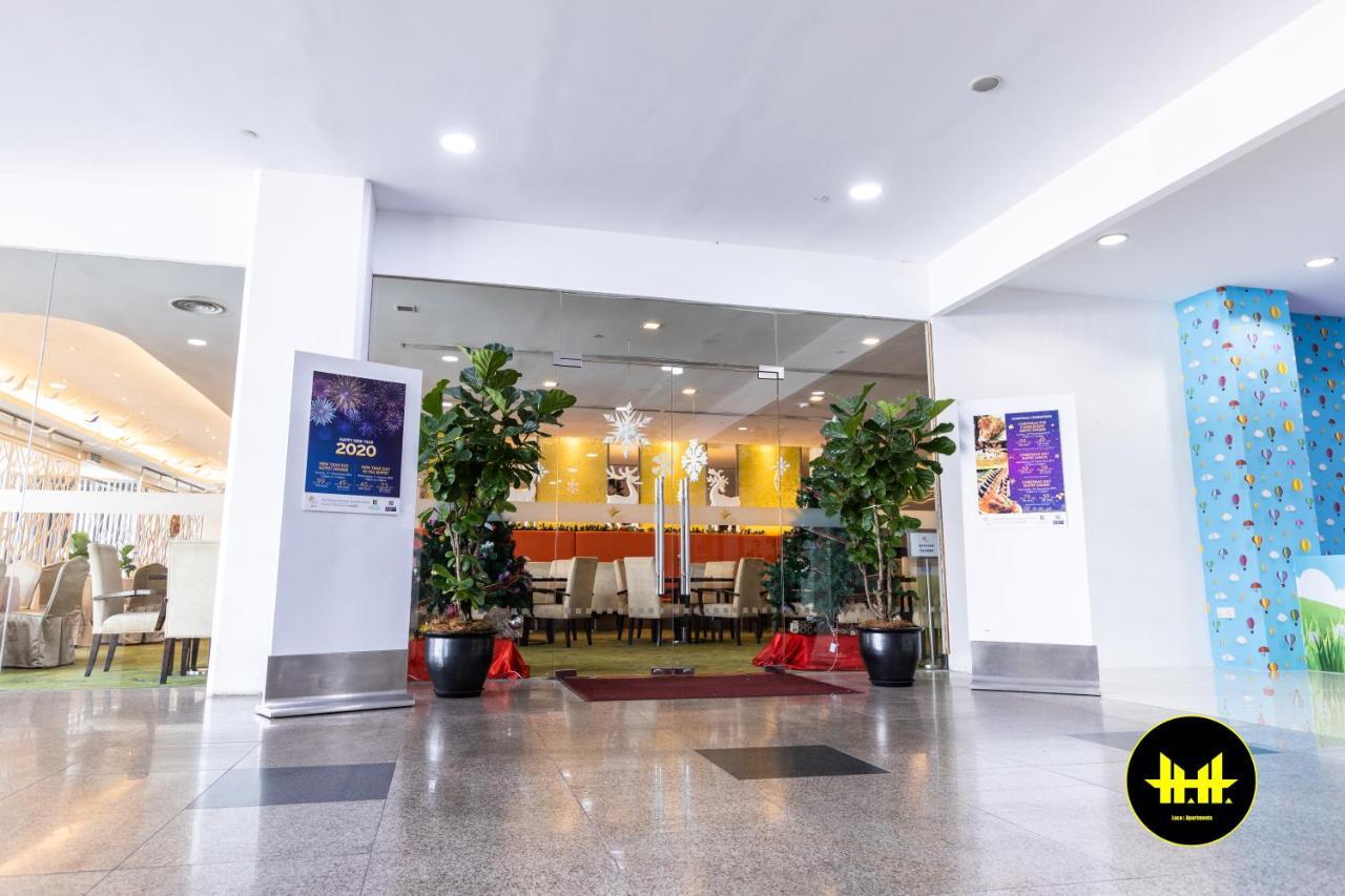 Luco Apartments @ Imperial Suites Kuching Buitenkant foto