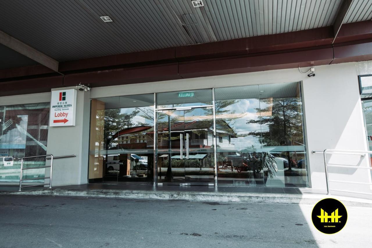 Luco Apartments @ Imperial Suites Kuching Buitenkant foto